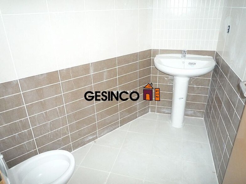 Retail in Ontinyent for sale - Building Photo - Image 3 of 3