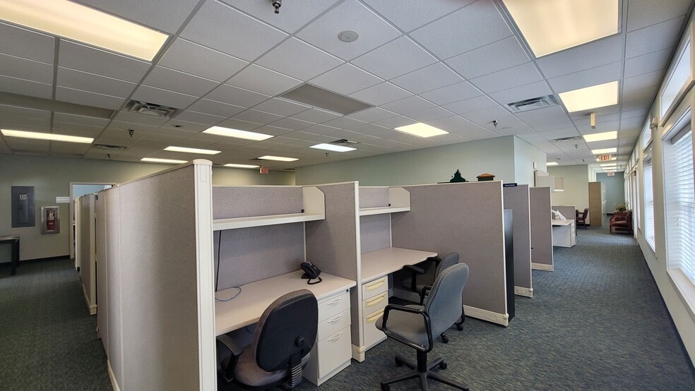 4911 Long Beach Rd SE, Southport, NC for lease - Interior Photo - Image 2 of 37