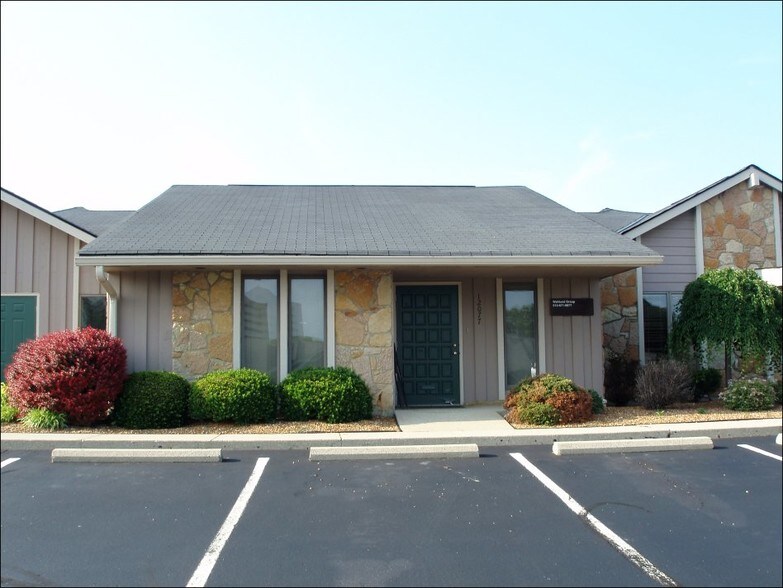 12071-12079 Sheraton Ln, Cincinnati, OH for sale - Building Photo - Image 1 of 1