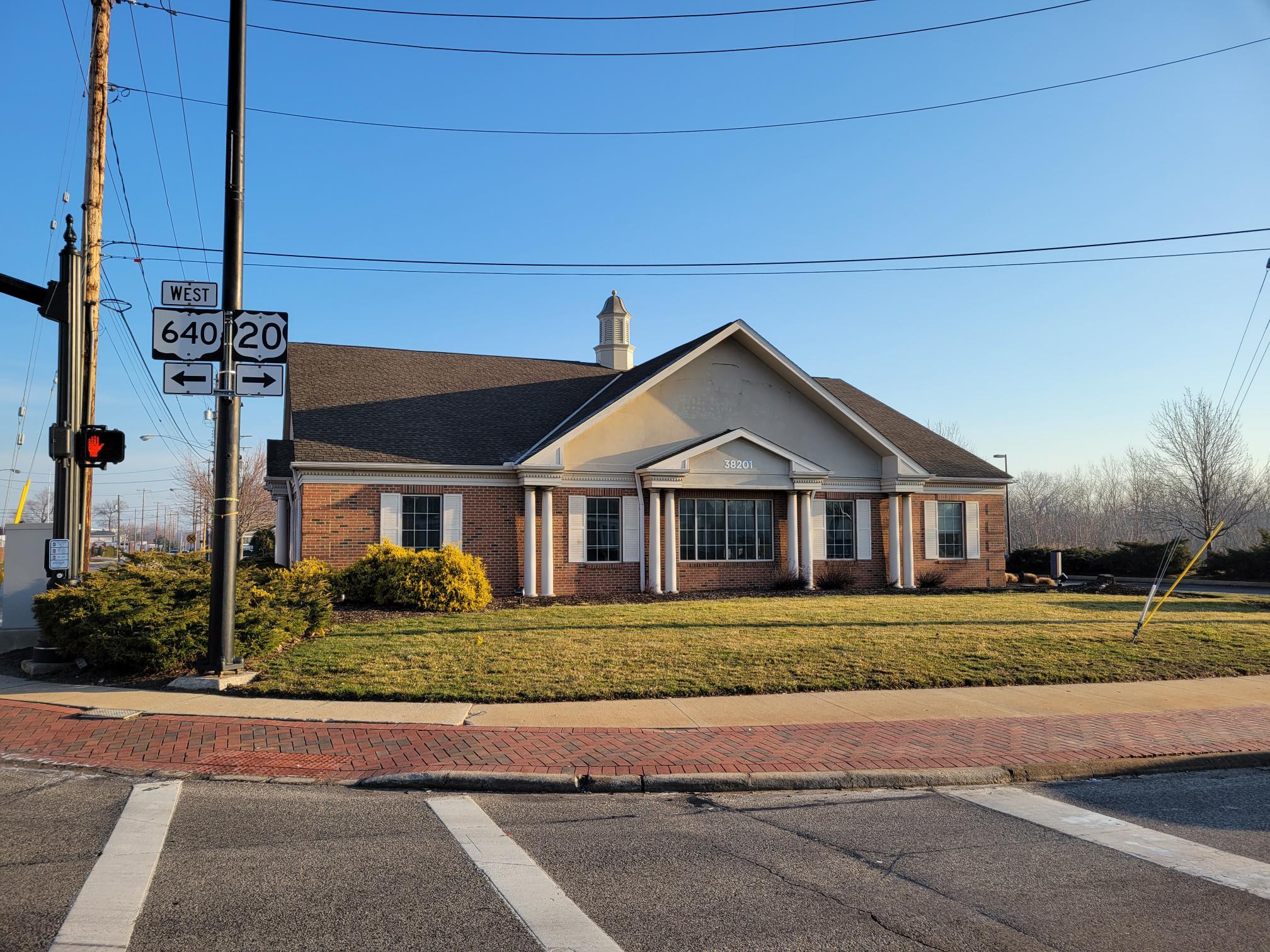 38201 Erie St, Willoughby, OH for lease Building Photo- Image 1 of 4