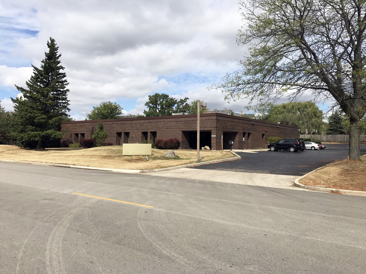 600 Church Rd, Elgin, IL 60123