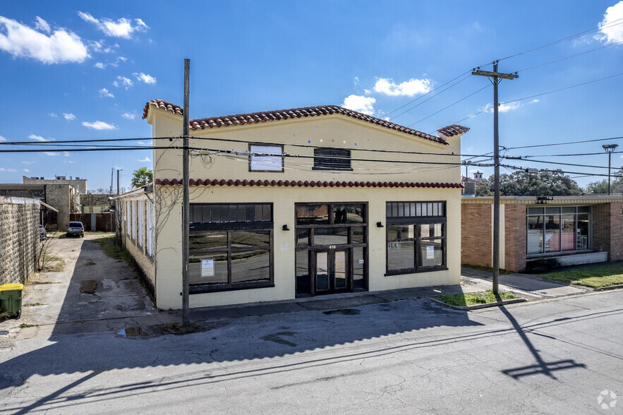 418 Saint Andrew St, Gonzales, TX for sale - Building Photo - Image 1 of 1