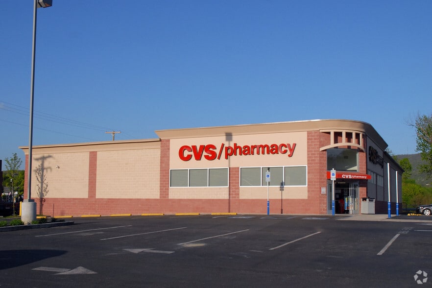 50 Bridge St, Tunkhannock, PA 18657 CVS Pharmacy