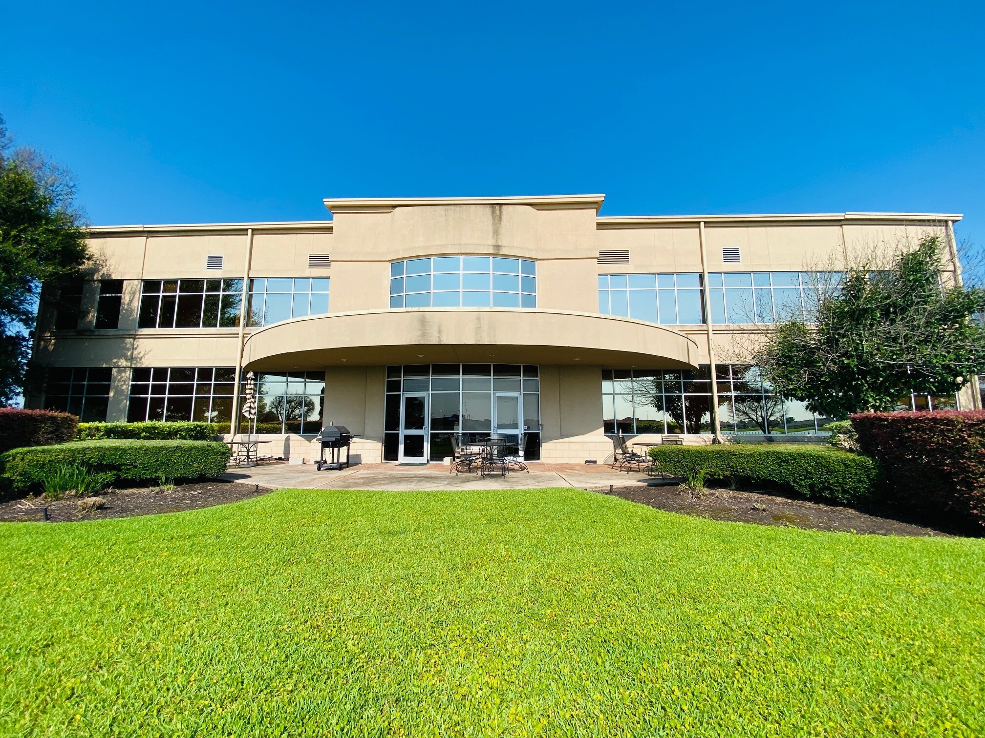 5055 Preston Rd, Pasadena, TX 77505 Loadstar Building