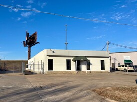 5422 S 108th East Ave E, Tulsa OK - Warehouse