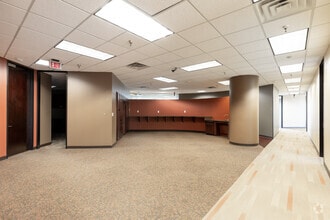17950 Preston Rd, Dallas, TX for lease Interior Photo- Image 2 of 5