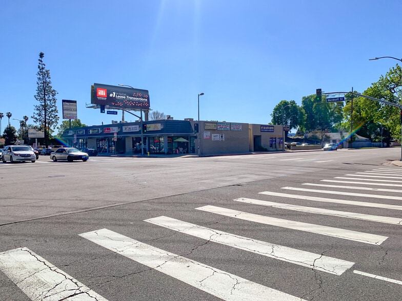 8840-8850 Mason Ave, Winnetka, CA for lease - Building Photo - Image 2 of 4