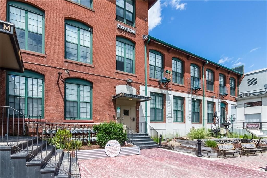 1117-1119 Douglas Ave, Providence, RI for sale Primary Photo- Image 1 of 1