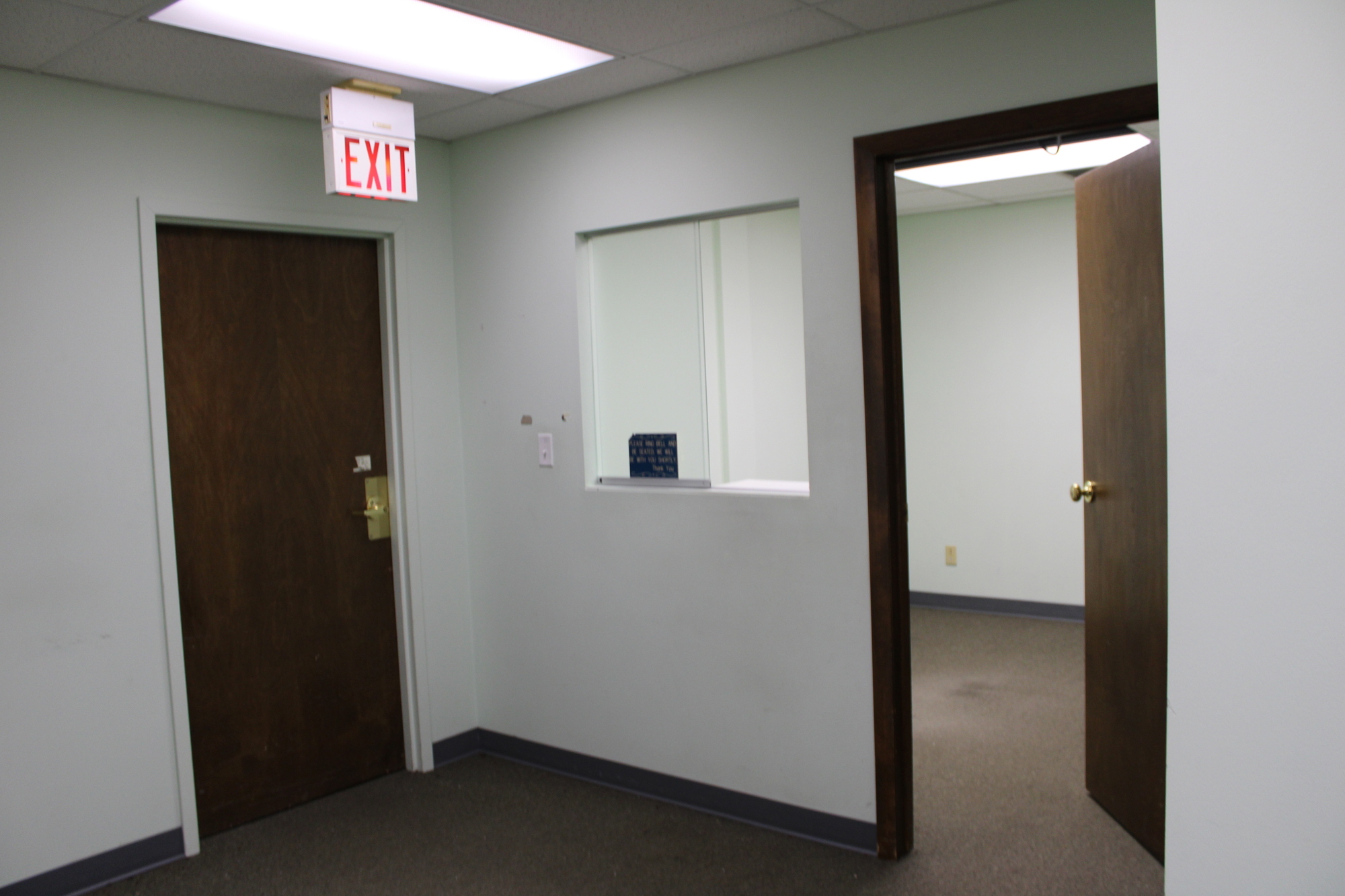 4848 N Holland Sylvania Rd, Sylvania, OH for lease Interior Photo- Image 1 of 3