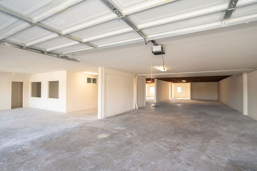 1260 Marshall St, Redwood City, CA for lease - Interior Photo - Image 3 of 8