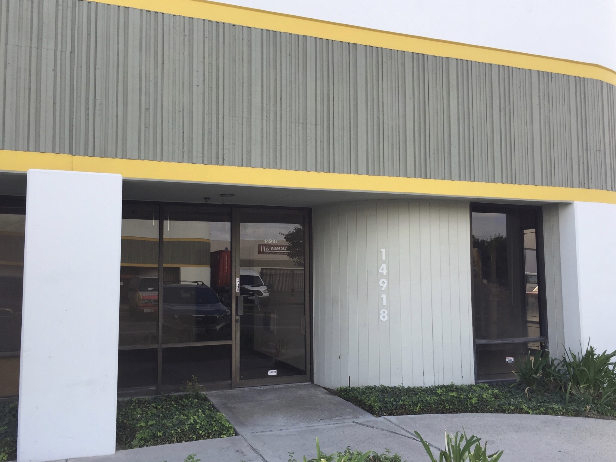 14908-14918 Gwenchris Ct, Paramount, CA for lease Building Photo- Image 1 of 3