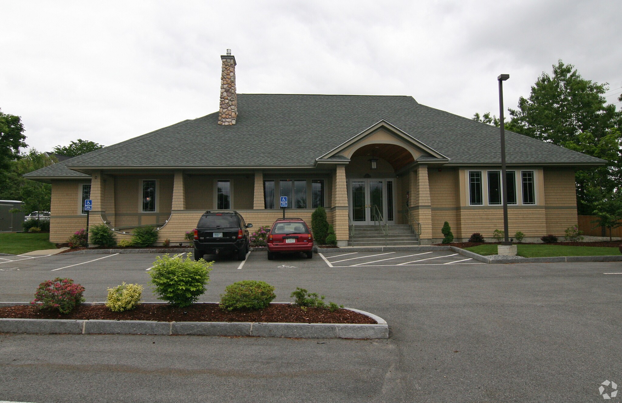 1 Profile Cir, Nashua, NH for sale Primary Photo- Image 1 of 1