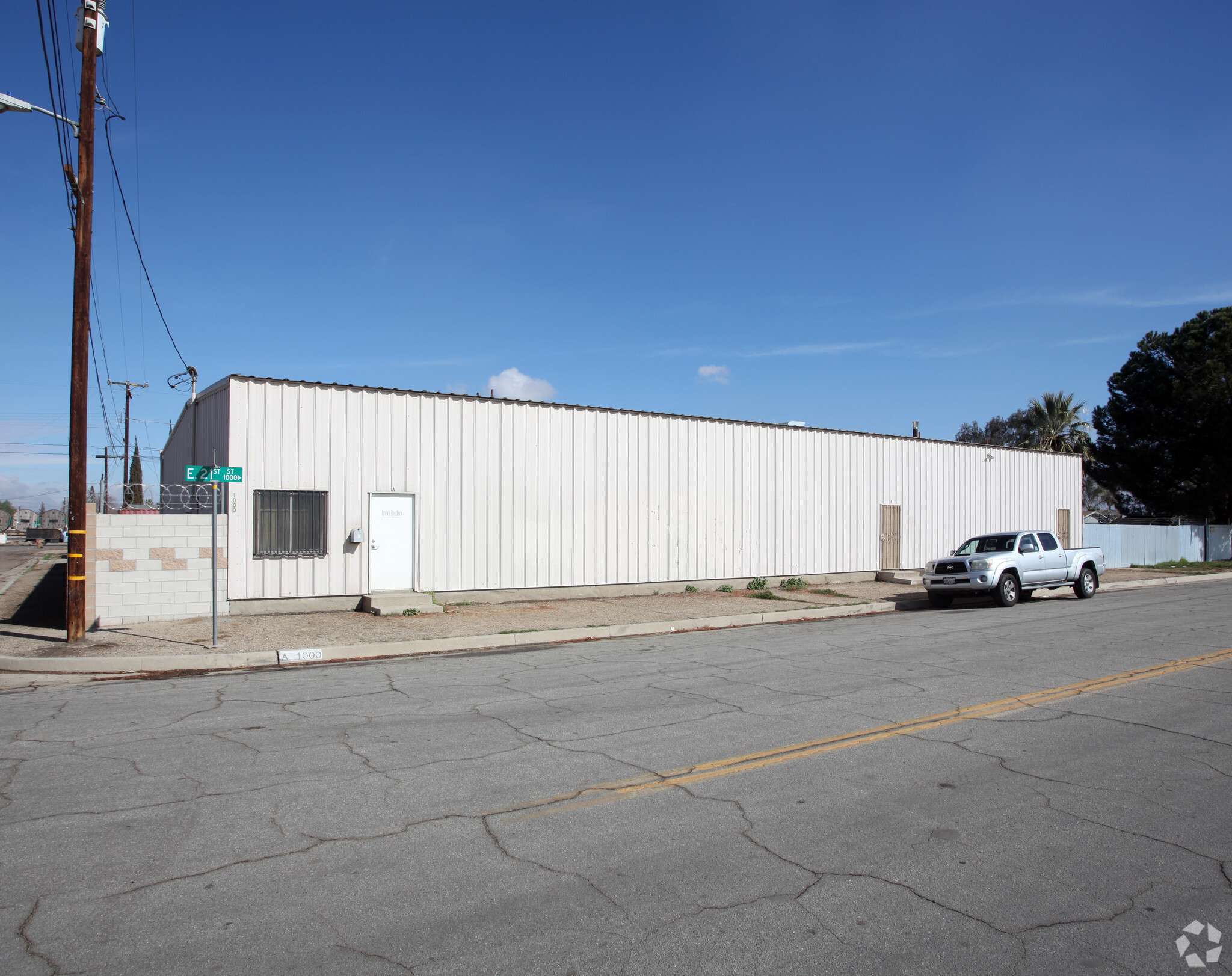 1000 E 21st St, Bakersfield, CA for sale Primary Photo- Image 1 of 1