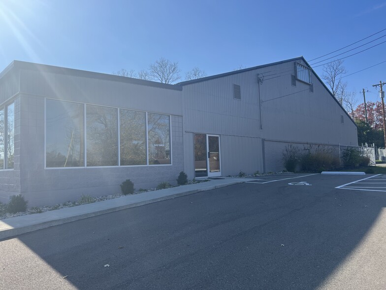 11 Viewpoint Dr, Alexandria, KY for lease - Building Photo - Image 1 of 3