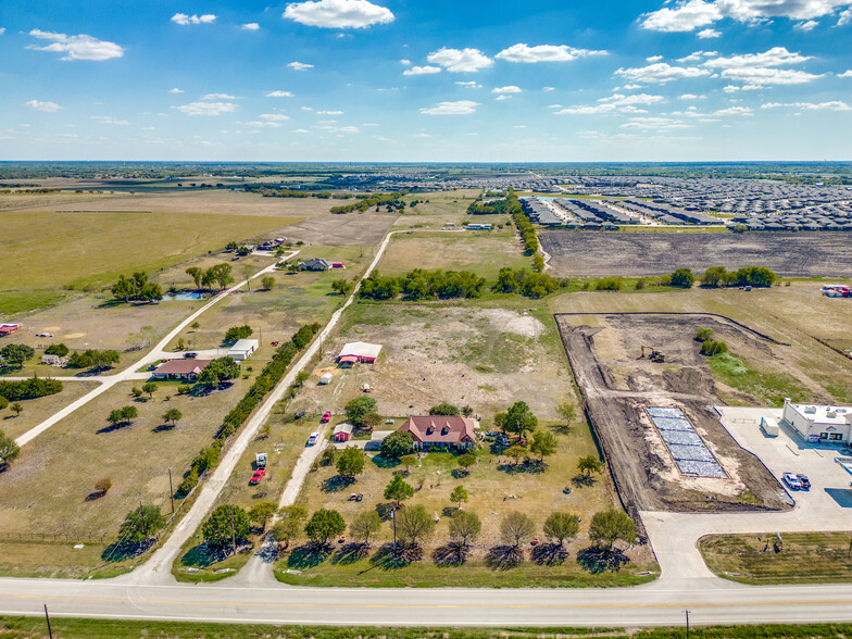 712 E Cook St, Josephine, TX for sale - Building Photo - Image 1 of 9