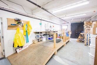 381 Railway St, Vancouver, BC for sale Interior Photo- Image 2 of 15