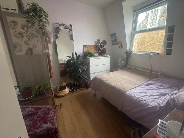 386 Hornsey Rd, London for sale - Building Photo - Image 3 of 9