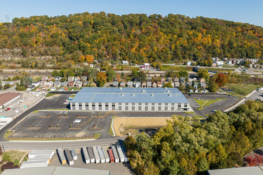 1200 Brickworks, Leetsdale, PA for lease - Building Photo - Image 2 of 4