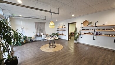 1322-1324 Vandercook Way, Longview, WA for lease Interior Photo- Image 1 of 5