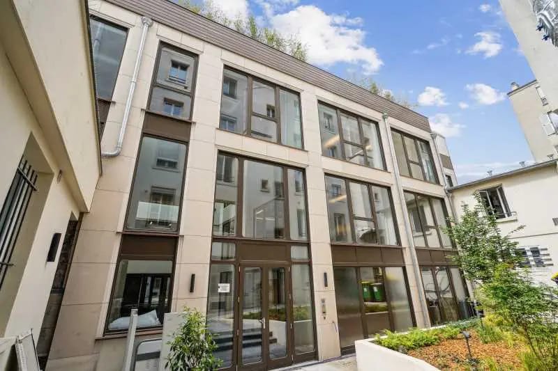Office in Paris for sale Building Photo- Image 1 of 20