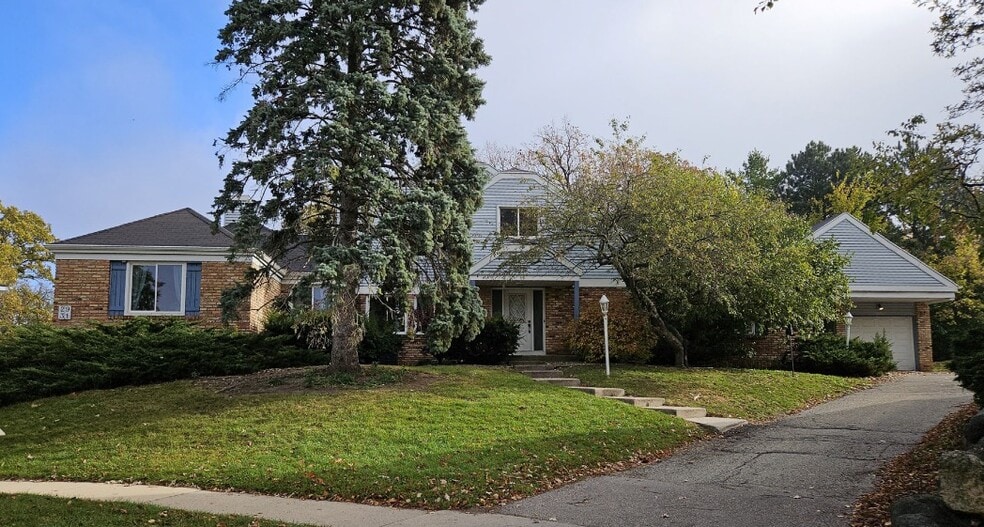 25 Coronado Ct, Madison, WI for sale - Building Photo - Image 1 of 1