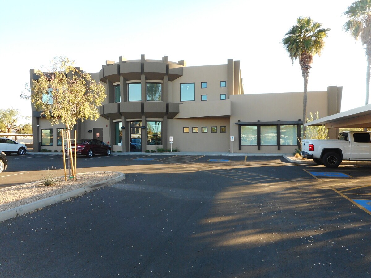 6314 W Union Hills Dr, Glendale, AZ 85308