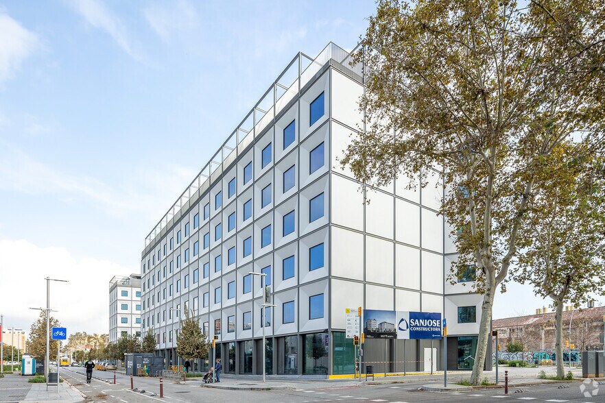 Carrer de Pere IV, 416-438, Barcelona, Barcelona for lease - Building Photo - Image 2 of 3