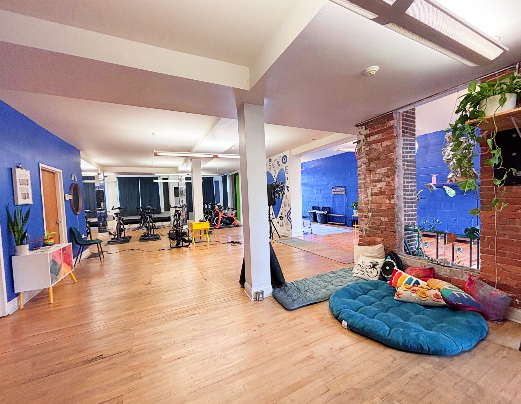 27-29 E 5th Ave, Columbus, OH for lease Interior Photo- Image 1 of 5