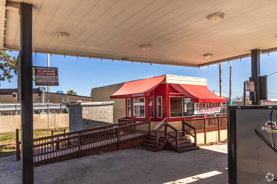 9501 Computer Dr, San Antonio, TX 78229