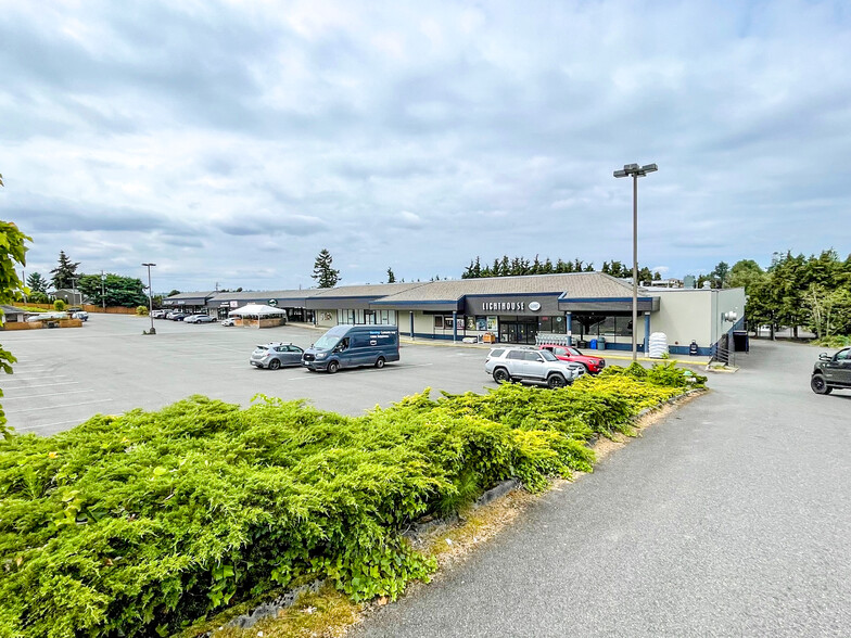 1000 Town Center Rd NE, Browns Point, WA for lease - Building Photo - Image 2 of 9