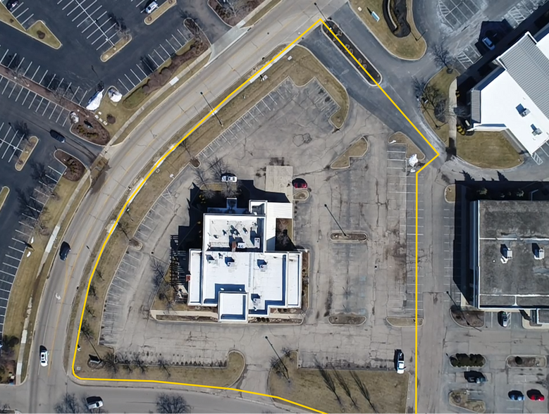 7880 Washington Village Dr, Centerville, OH for sale - Building Photo - Image 2 of 13