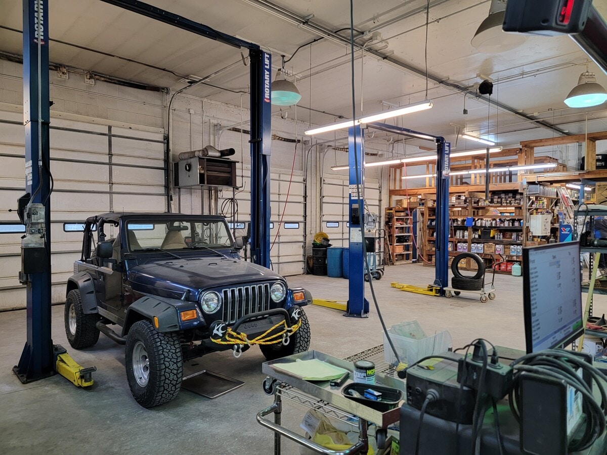 8287 NC306, Arapahoe, NC 28510 Diversified Auto & Tire