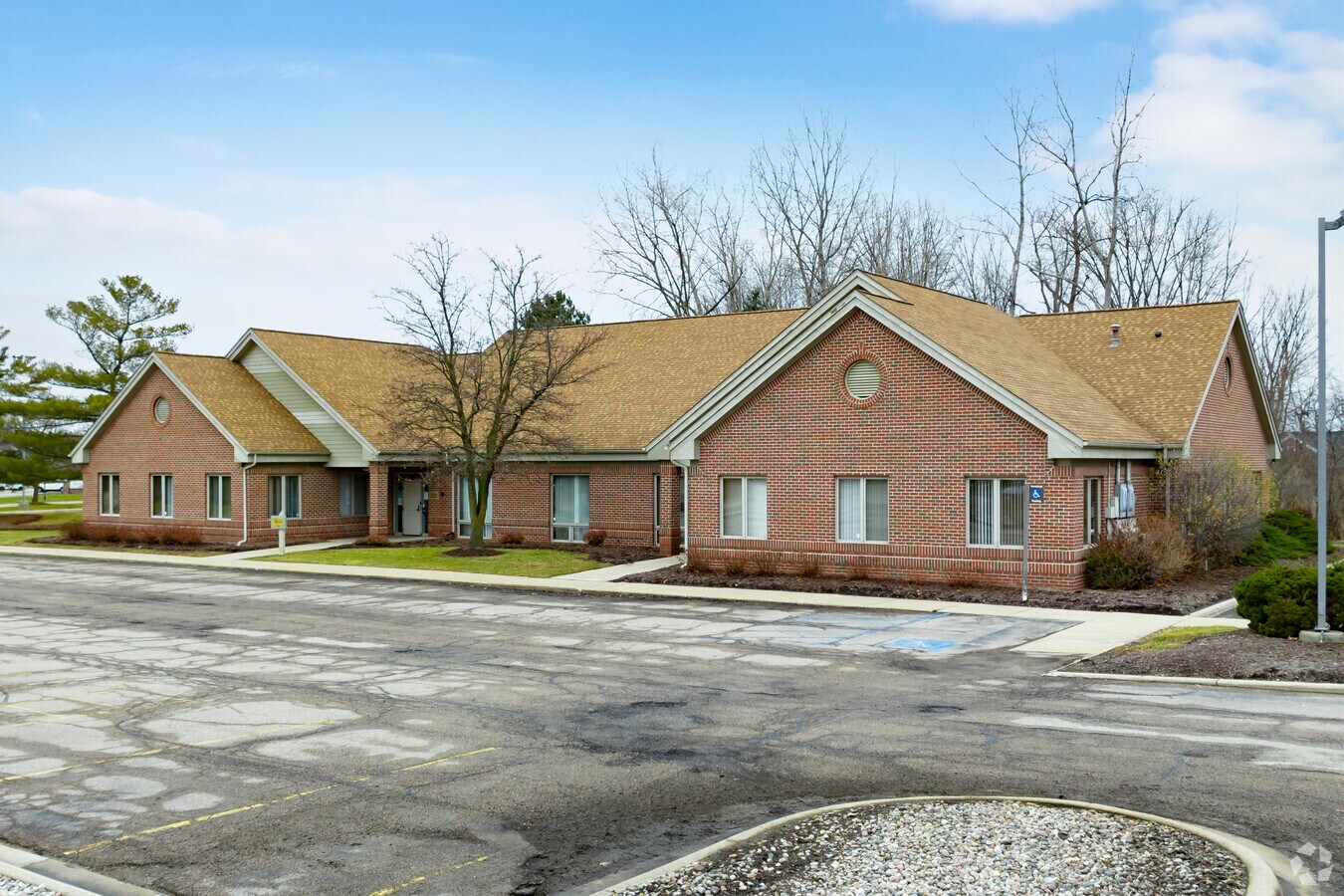 2465 Woodlake Cir, Okemos, MI 48864