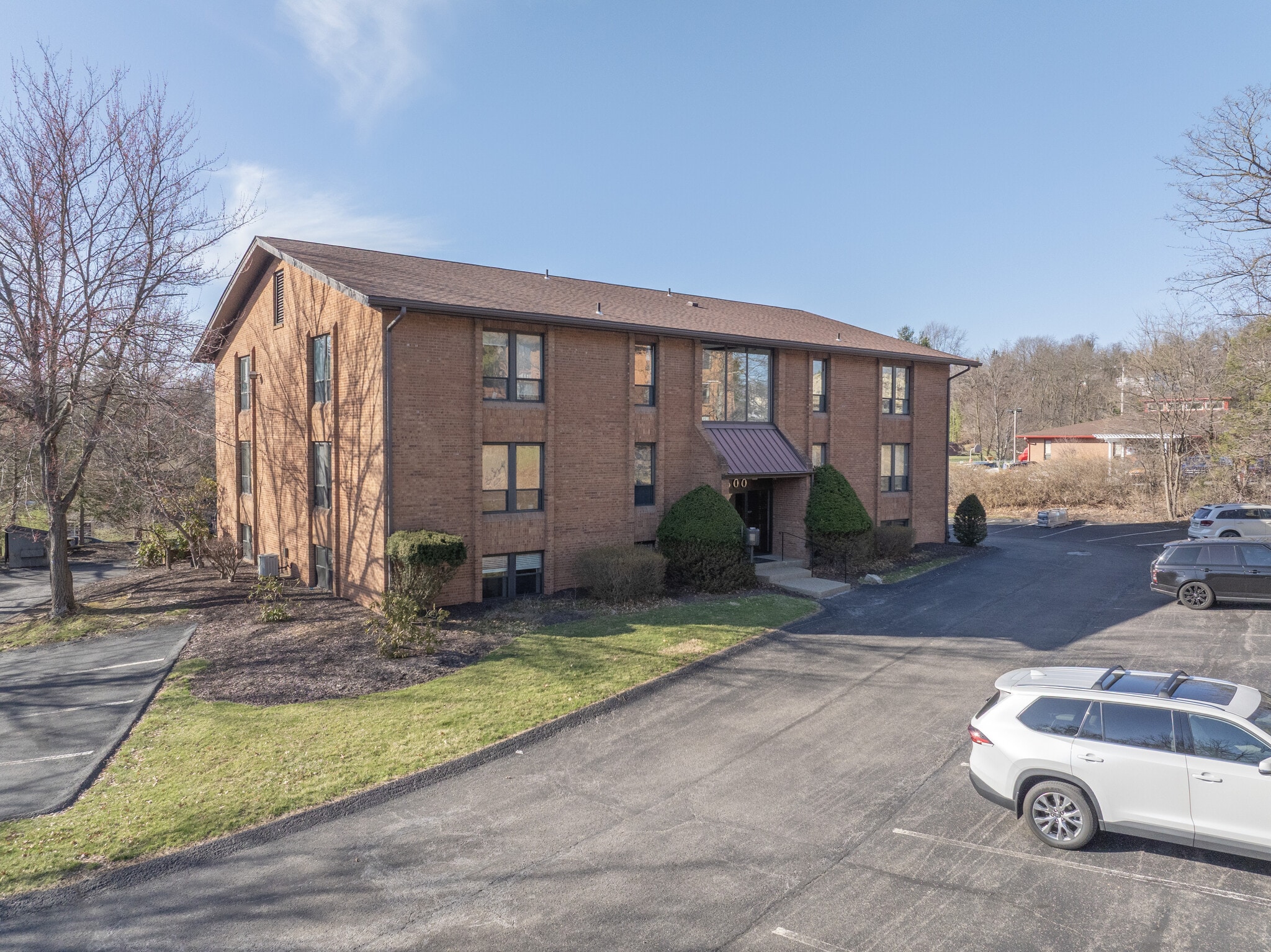 600 Commerce Dr, Coraopolis, PA for sale Building Photo- Image 1 of 37