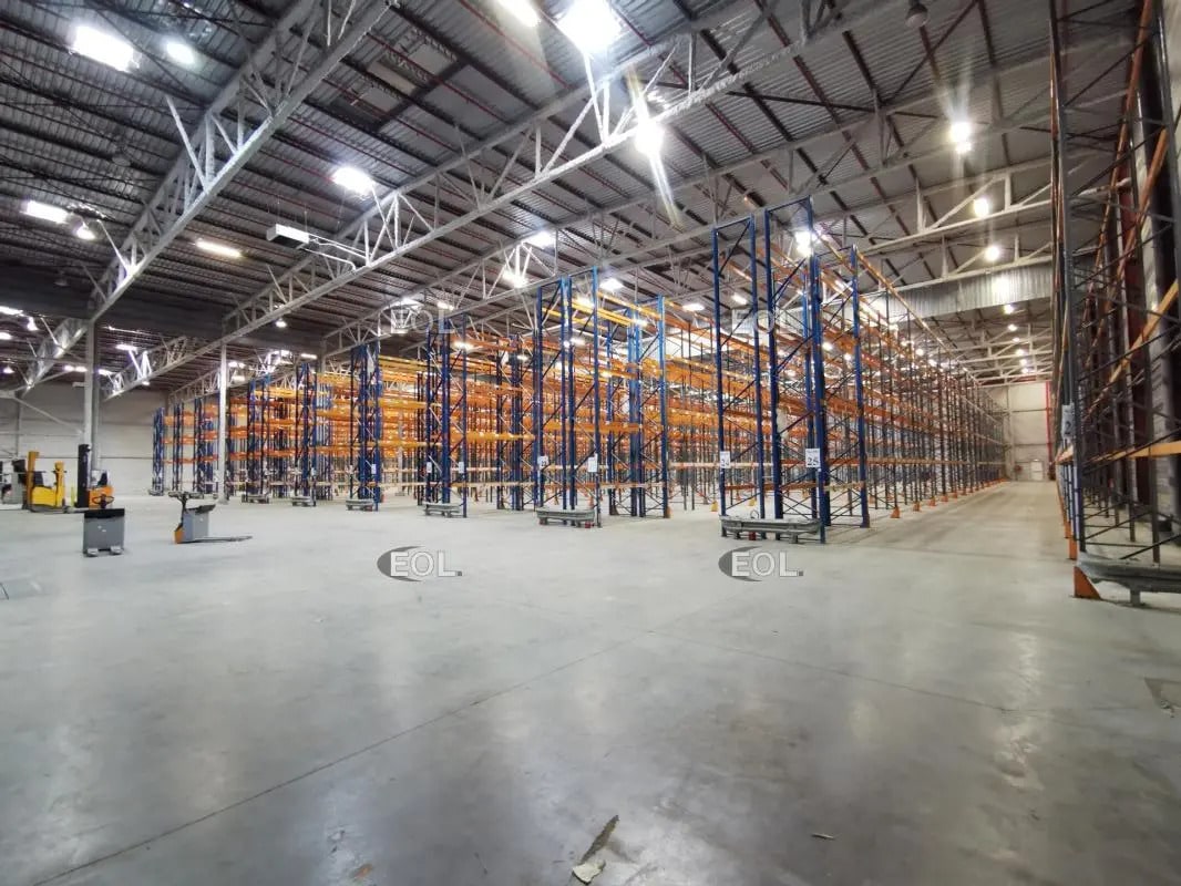 Industrial in Roncq for lease Building Photo- Image 1 of 7