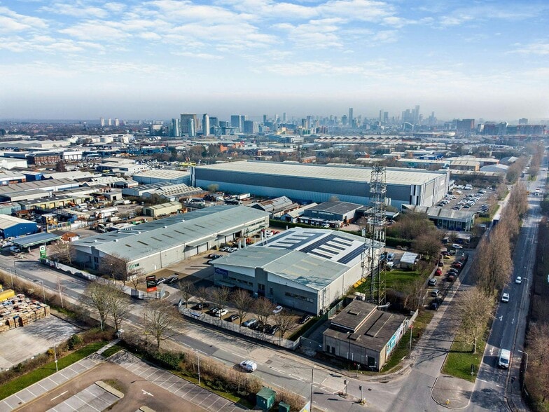 Mosley Rd, Manchester for lease - Building Photo - Image 1 of 3