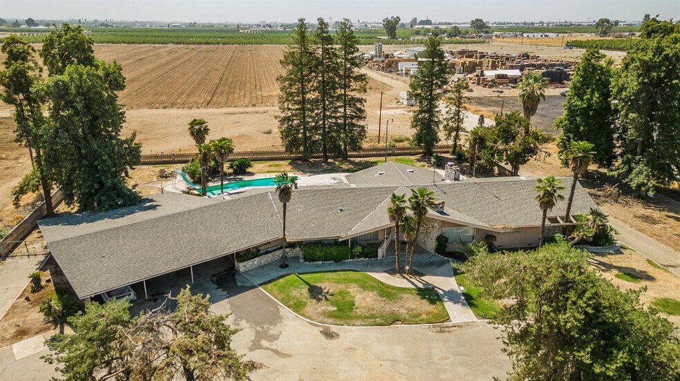 5254 E Jensen Ave, Fresno, CA for sale - Building Photo - Image 3 of 16