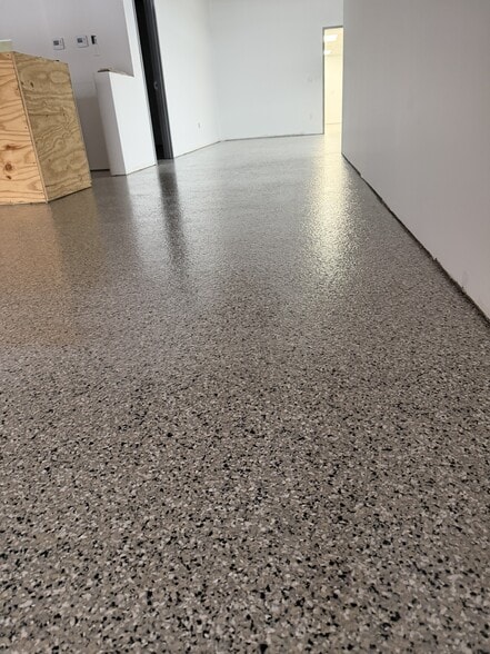 125 E State St, Cherry Valley, IL for lease - Building Photo - Image 3 of 30