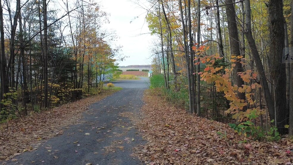 4310 Chem. du Cordon, Varennes, QC for sale - Commercial Listing Video - Image 2 of 3