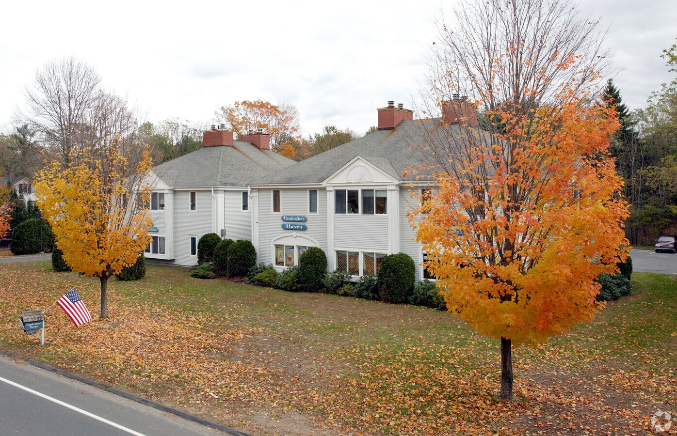 40 Main St N, Woodbury, CT 06798