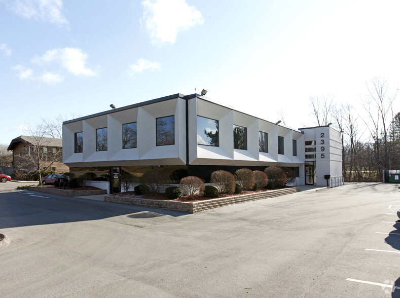 2395 S Huron Pky, Ann Arbor, MI for lease - Primary Photo - Image 1 of 9