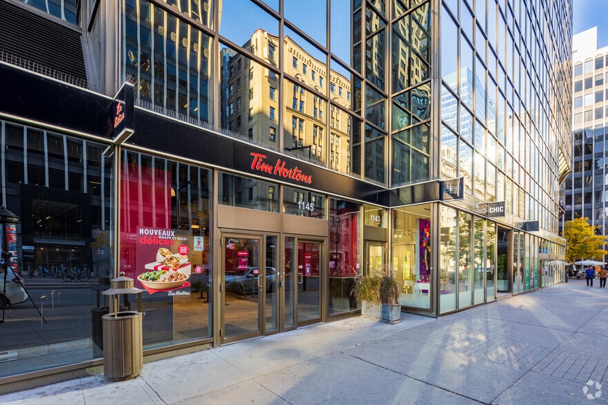 2000 Rue Peel, Montréal, QC for lease - Building Photo - Image 2 of 4