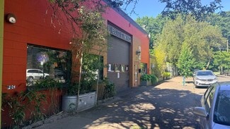 More details for 2104 N Willis Blvd, Portland, OR - Retail for Sale