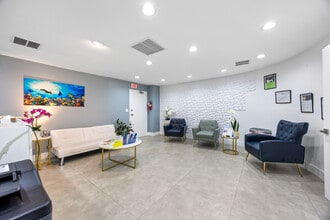 150 NW 70th Ave, Plantation, FL for lease Interior Photo- Image 2 of 16