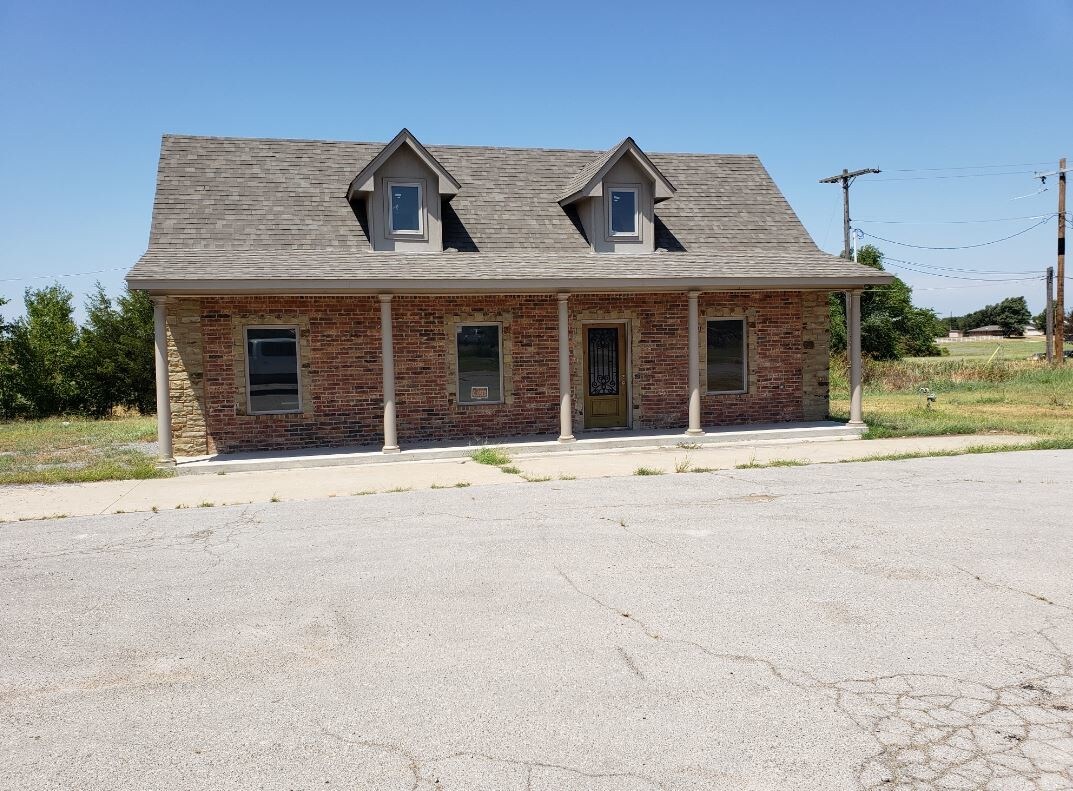 901 S Rush Ave, Rush Springs, OK for sale Building Photo- Image 1 of 1