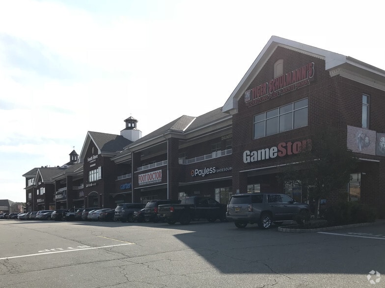 2955 Veterans Rd W, Staten Island, NY 10309 Retail Property for Sale