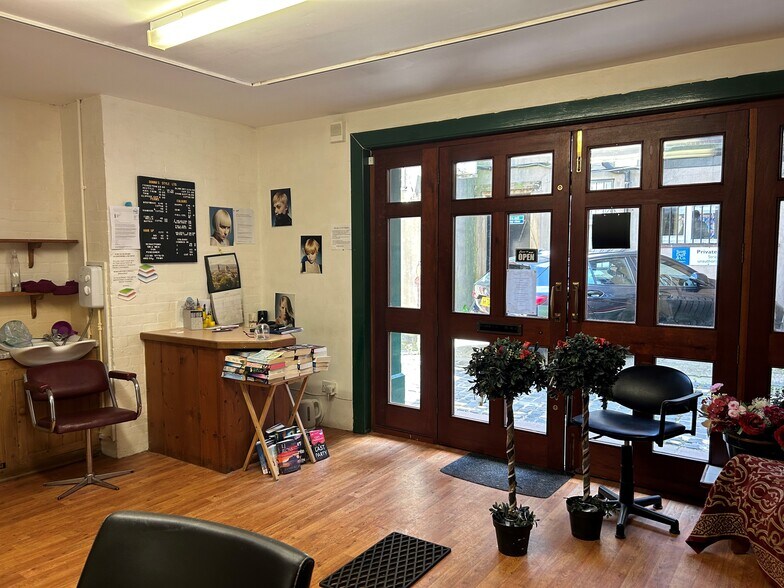 9 Friars Ct, Carlisle, CMA CA3 8LF Retail for Lease