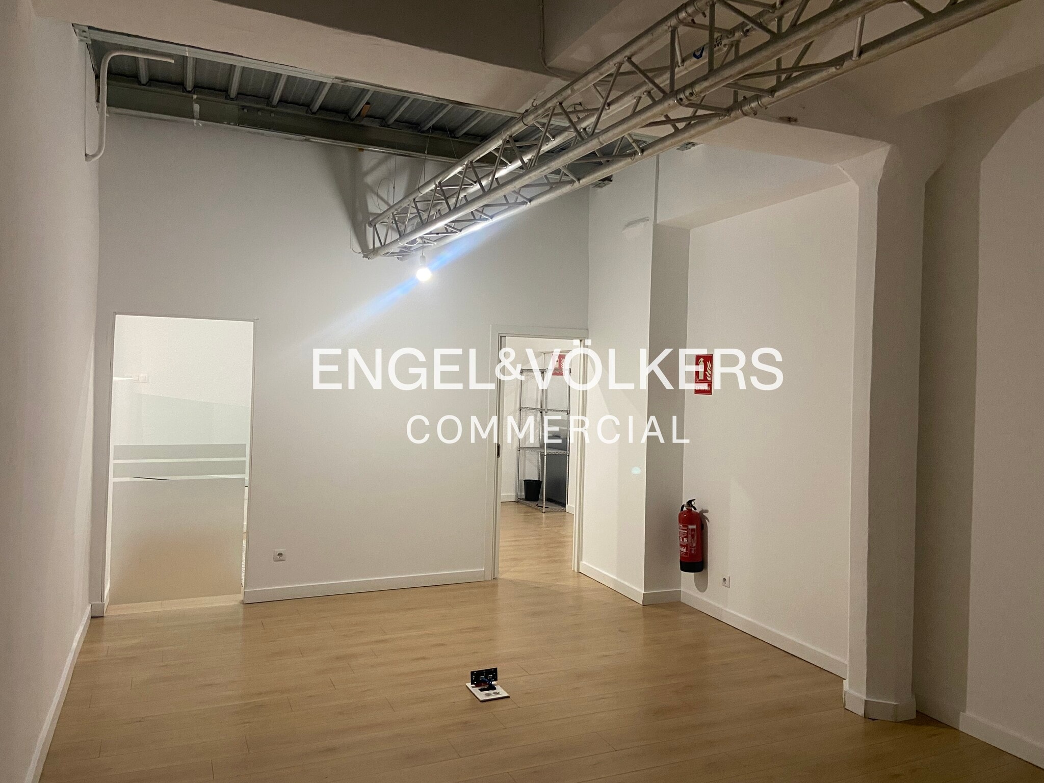 Office in Barcelona, Barcelona for lease Interior Photo- Image 1 of 20