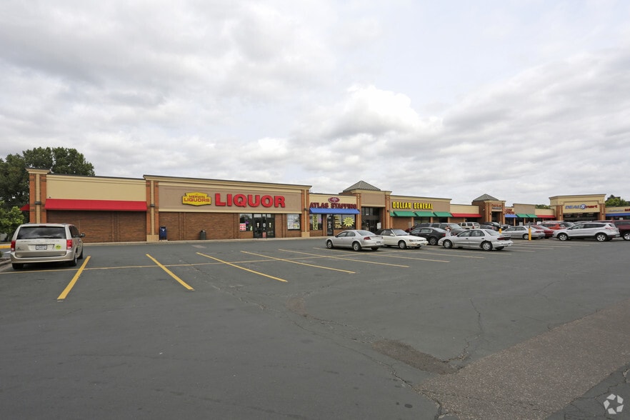 2537-2585 NE County Road 10, Saint Paul, MN for lease - Building Photo - Image 2 of 4