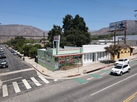 8109-8111 Foothill Blvd, Sunland - Parking Garage